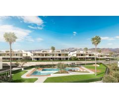 Apartamento planta baja de 4 dormitorios, 4 baños y jardín. Los Monteros, Marbella