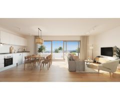 Apartamento bajo de 3 dormitorios con terraza, jardín y vistas al Mar en Valle Romano, Estepona