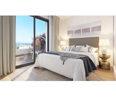 Ático de 4 dormitorios con terraza, solarium y vistas al Mar. Estepona