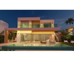 Villa de lujo de 4 dormitorios y 3 baños con vistas al Mar. Valle Romano golf, Estepona