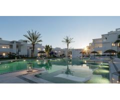 Ático de 3 dormitorios, 2 baños, solarium y vistas al Mar.Valle Romano,  Estepona