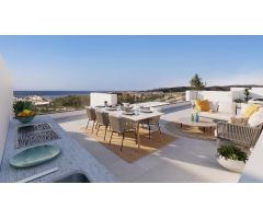 Ático de 3 dormitorios, 2 baños, solarium y vistas al Mar.Valle Romano,  Estepona