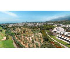 Apartamento planta baja de 4 dormitorios, 4 baños, piscina privada y jardín. Los Monteros, Marbella