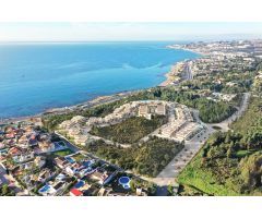 Pareado de 4 dormitorios con vistas al mar. Lista para entrar a vivir! frente al mar