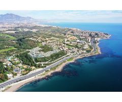 Pareado de 4 dormitorios con vistas al mar. Lista para entrar a vivir! frente al mar