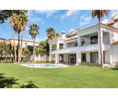 Villa de lujo de 6 dormitorios y 9 baños en Sierra Blanca, La milla de oro de Marbella
