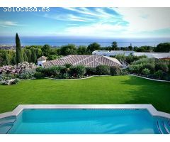 Villa de lujo de 6 dormitorios y 8 baños con vistas al mar. Cascada de Camoján, Marbella Norte