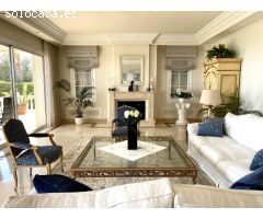 Villa de lujo de 6 dormitorios y 8 baños con vistas al mar. Cascada de Camoján, Marbella Norte