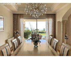 Villa de lujo de 6 dormitorios y 8 baños con vistas al mar. Cascada de Camoján, Marbella Norte