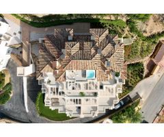 Ático de lujo de 3 dormitorios y 4 baños en Nueva Andalucía, Marbella