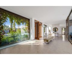 Villa de lujo, 6 dormitorios, 8 baños, vistas panorámicas en Los Flamingos, Benahavis