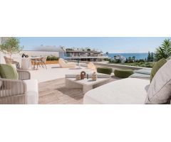 Apartamento planta baja de 3 dormitorios, 2 baños con vistas al mar. Estepona