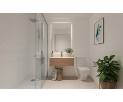 Apartamento planta baja de 3 dormitorios, 2 baños con vistas al mar. Estepona