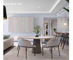 Apartamento de lujo de 2 dormitorios y 2 baños con vistas al mar. Fuengirola