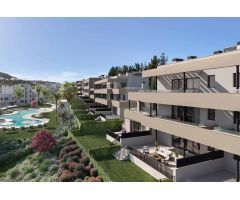 Apartamento planta baja de 4 dormitorios, 3 baños. Estepona