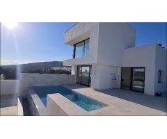 Villa de lujo de 4 dormitorios con espectaculares vistas al mar. Torreguadiaro, San Roque