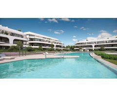 Apartamento planta baja de 2 dormitorios y 2 baños con jardín. Atalaya Golf, Estepona