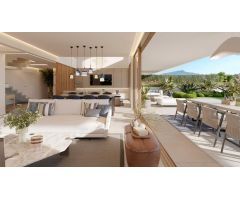 Pareado de 4 dormitorios y 4 baños. Nueva Milla de Oro, Estepona