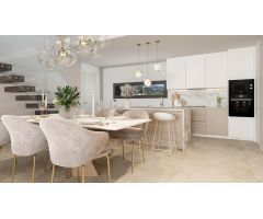Ático de  3 dormitorios, 3 baños con vistas a Benahavís y el litoral de Marbella