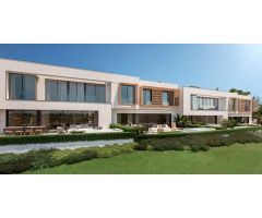 Adosado de 2 dormitorios, 2 baños y jardín. La Cala Golf, Mijas Costa