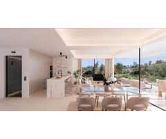 Adosado de 2 dormitorios, 2 baños y jardín. La Cala Golf, Mijas Costa