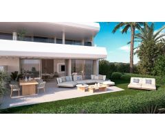 Apartamento planta baja de 2 dormitorios y 2 baños con vistas al mar en Buenas Noches, Estepona