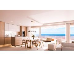 Apartamento planta baja de 2 dormitorios y 2 baños con vistas al mar en Buenas Noches, Estepona