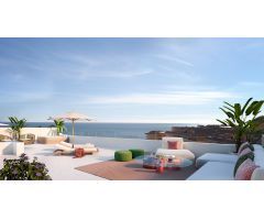 Ático dúplex de 2 dormitorios y 2 baños con vistas al mar. El Higuerón, Fuengirola