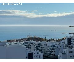 Ático de lujo de 3 dormitorios y 2 baños con vistas al mar. El Higuerón, Fuengirola