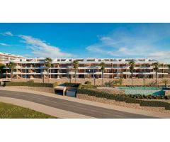 Ático de 2 dormitorios y 2 baños con vistas al mar. El Higuerón, Fuengirola