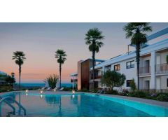 Ático de 2 dormitorios y 2 baños con vistas al mar. El Higuerón, Fuengirola