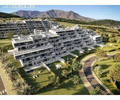 Apartamento planta baja de 2+1 dormitorios y 3 baños con jardín. Casares