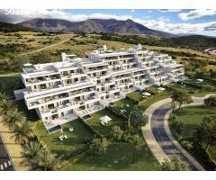 Apartamento planta baja de 2+1 dormitorios y 3 baños con jardín. Casares