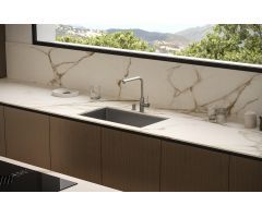 Bajo dúplex de 3 dormitorios y 3 baños con vistas al mar. La Quinta, Benahavís