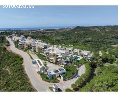 Apartamento planta primera. 2 dormitorios, 2 baños, vistas al mar. La Resina, Estepona