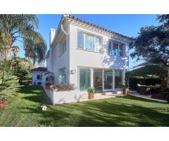 Villa Calahonda, Licencia Turística , 4 dormitorios, 4 baños, jardín, Terraza, ??Cabopino
