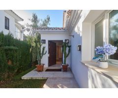 Villa Calahonda, Licencia Turística , 4 dormitorios, 4 baños, jardín, Terraza, ??Cabopino