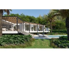 Villa de 3 dormitorios,  3 baños y piscina en Puerto del Almendro. Benahavís