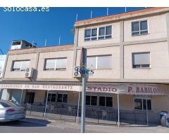 Local y Vivienda bien ubicado, junto al estadio Castalia