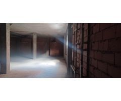 amplio local comercial con muchas posibilidades, todo esterior