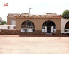 ESPACIOSO CHALET DE 4 DORMS Y 2 BAÑOS EN LOS NAREJOS