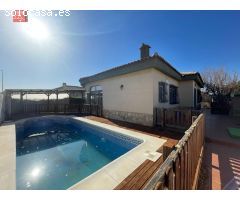 GRAN VILLA CON PISCINA PRIVADA Y APARCAMIENTO EN  GEA Y TRUYOLS (LO SANTIAGO)