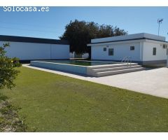 Precioso chalet con piscina en alquiler por temporadas