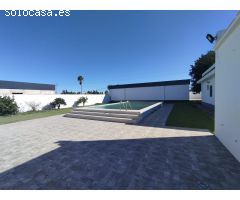 Precioso chalet con piscina en alquiler por temporadas