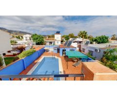 VILLA ANDALUZA CON VISTAS AL MAR