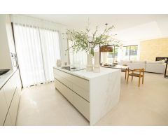 DOS ESPECTACULARES VILLAS RECIÉN TERMINADAS EN EL CENTRO DE MARBELLA