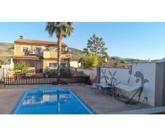 Espectacular Residencia en Altos del Puente Nuevo