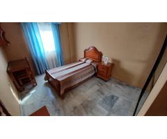 ¡Descubre Tu Refugio! Bonito Chalet en Venta en Florisol