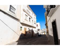 ¡Gran Oportunidad en el Centro de Churriana! Adosado con Infinito Potencial
