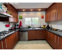 PRECIOSA CASA ESTILO ANDALUZ EN BEL AIR (CANCELADA)